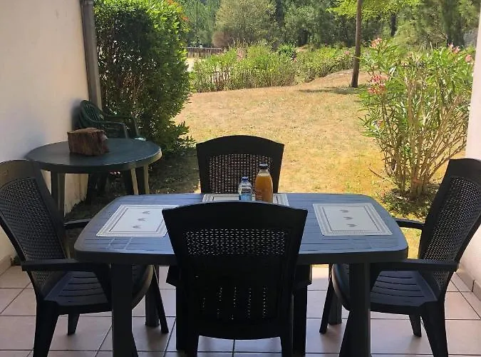 A Loue Domaine De Gasgogne A *